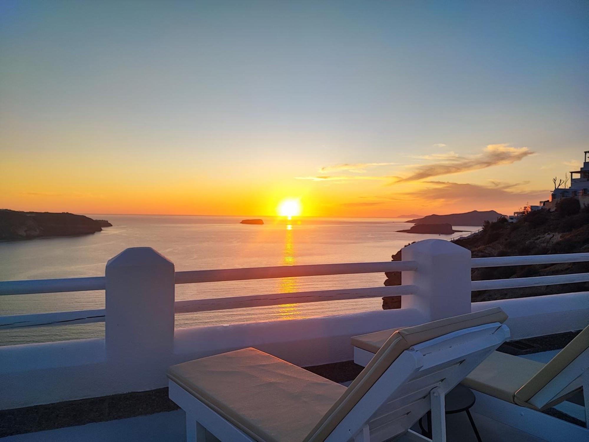 Апартаменты The Cliff Reflections - Adults Only Мегалохори Экстерьер фото